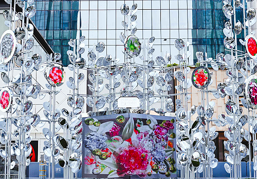NYX Awards 2024 Winner - “Gathering Place”–Asia's First Mirrored Digital Installation